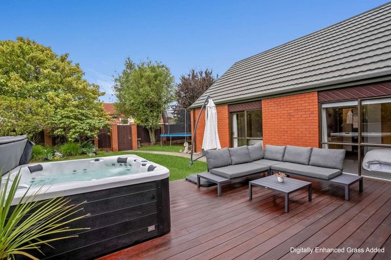 Photo of property in 16 Lancewood Drive, Halswell, Christchurch, 8025