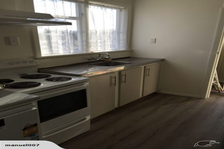 Photo of property in 1/17 Trevethick Grove, Woburn, Lower Hutt, 5010