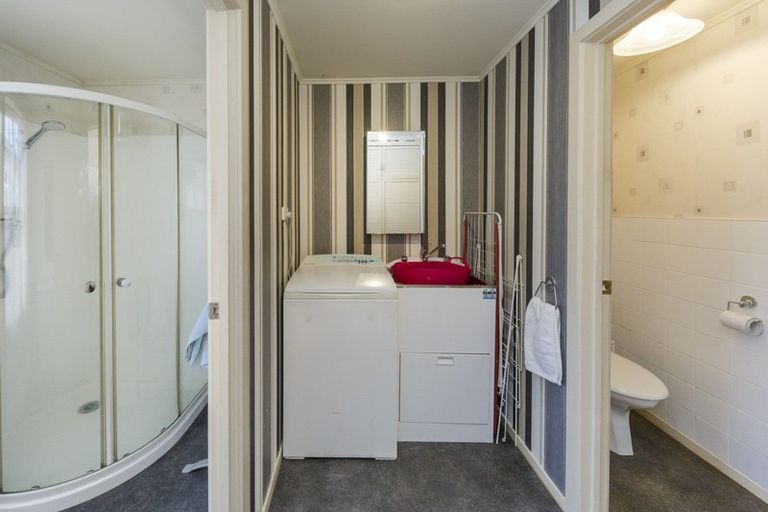 Photo of property in 129 Featherston Street, Palmerston North, 4410