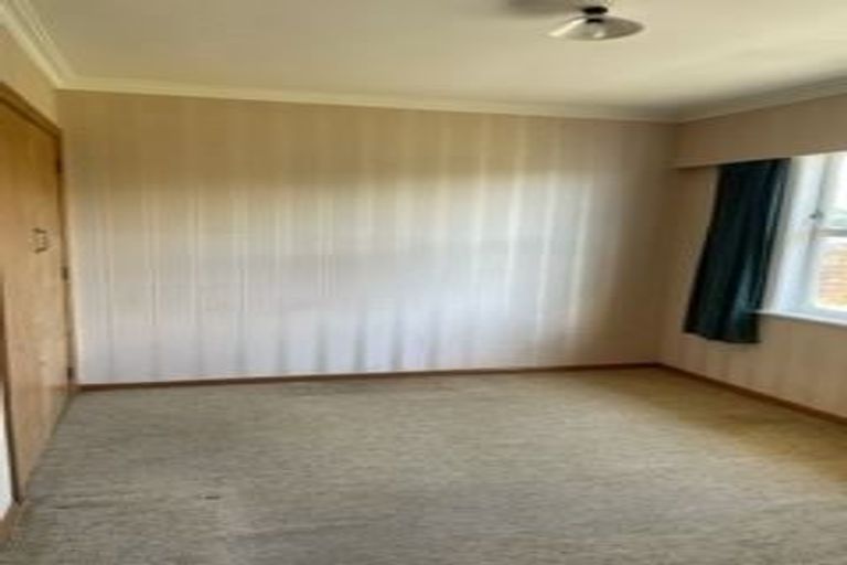 Photo of property in 1 Marsden Terrace, Ohau, Levin, 5570