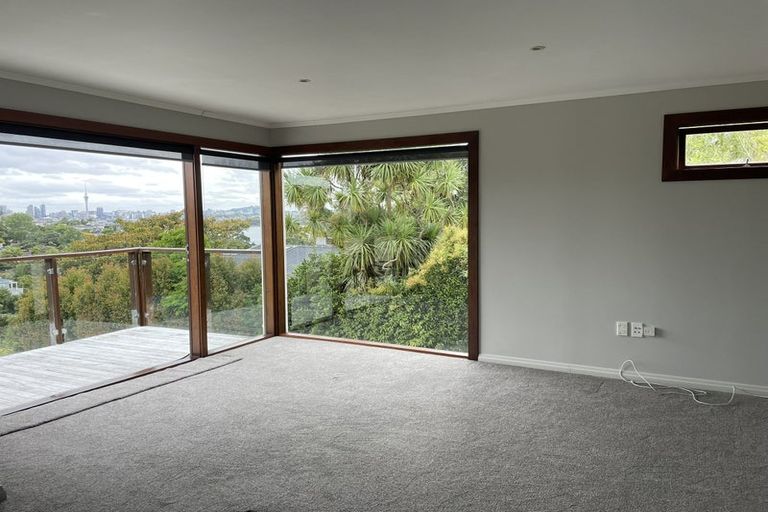 Photo of property in 2/20a Rawene Road, Birkenhead, Auckland, 0626