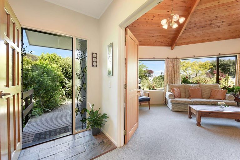 Photo of property in 2 Ruffell Place, Atawhai, Nelson, 7010