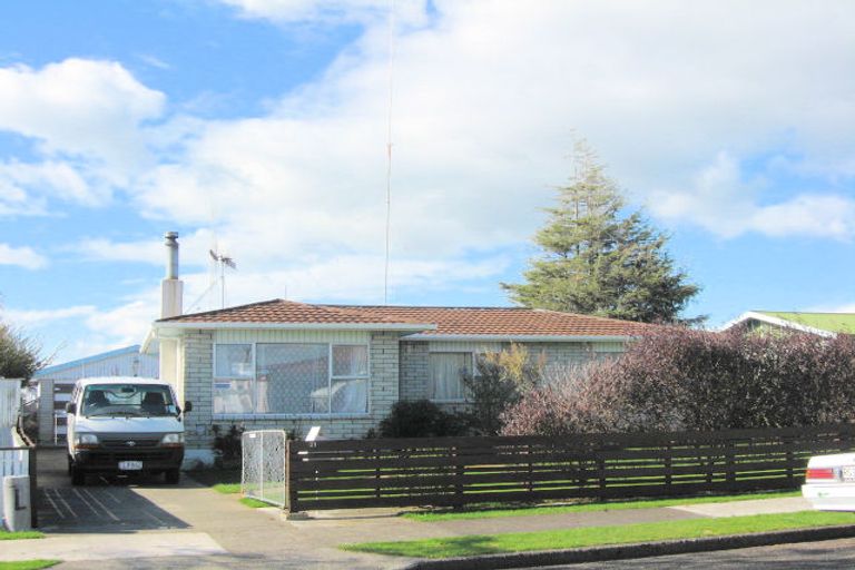 Photo of property in 21 Stirling Street, Levin, 5510