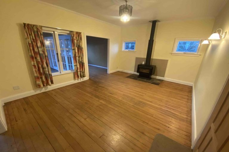 Photo of property in 1218 Great South Road, Runciman, Drury, 2578