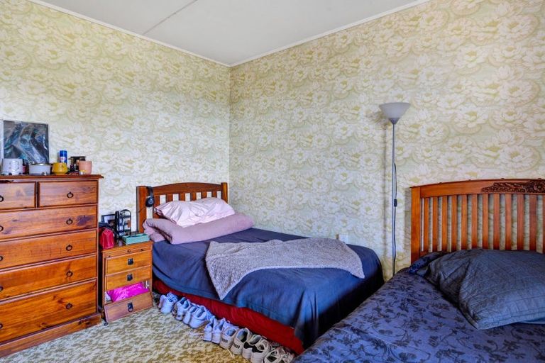 Photo of property in 68 Domett Street, Opunake, 4616