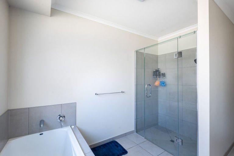 Photo of property in 25c Dolphin Parade, Bell Block, New Plymouth, 4312