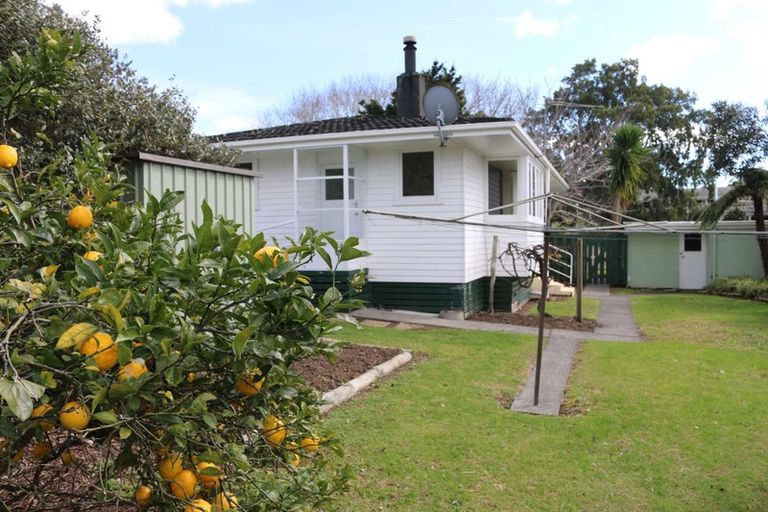 Photo of property in 7 Hamilton Drive, Waiuku, 2123