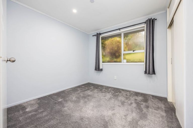 Photo of property in 38 Staincross Street, Green Bay, Auckland, 0604