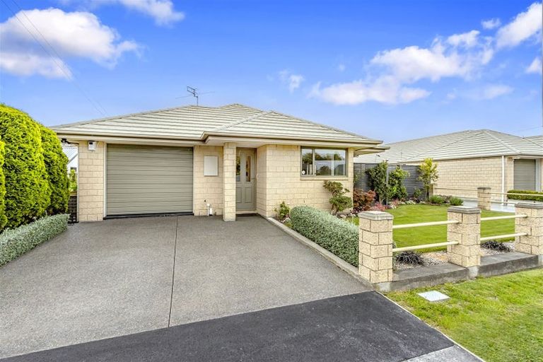 Photo of property in 1/241 Matsons Avenue, Papanui, Christchurch, 8053