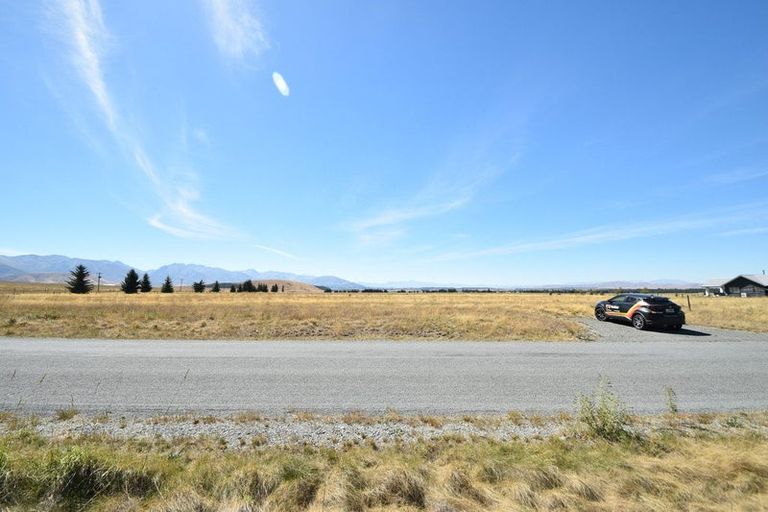 Photo of property in 122 The Drive, Twizel, 7999