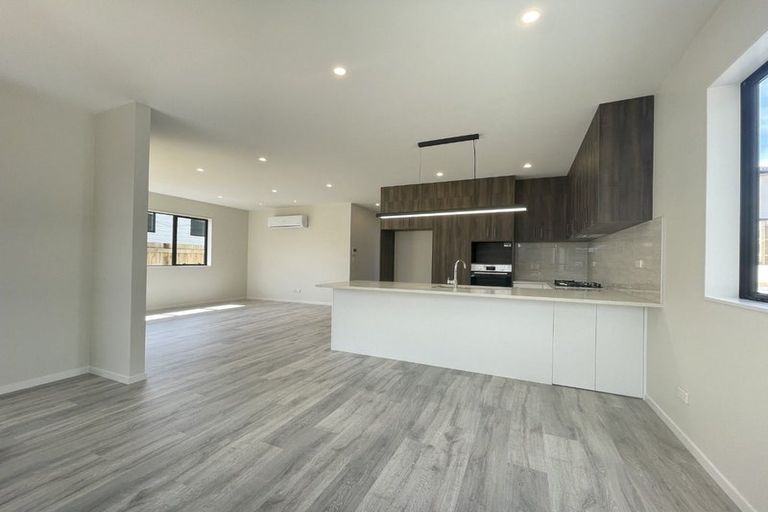 Photo of property in 1c Koromiko Street, New Lynn, Auckland, 0600