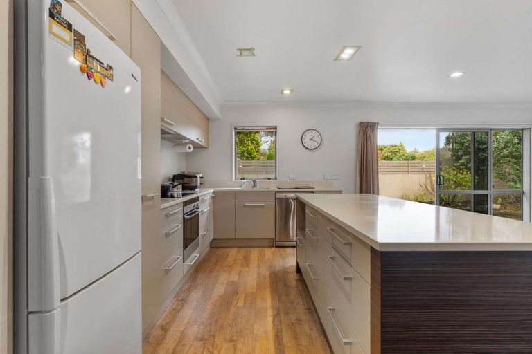 Photo of property in 117a Kawaha Point Road, Kawaha Point, Rotorua, 3010