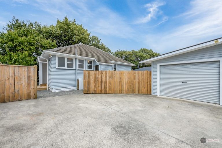 Photo of property in 28a Palmer Crescent, Silverstream, Upper Hutt, 5019