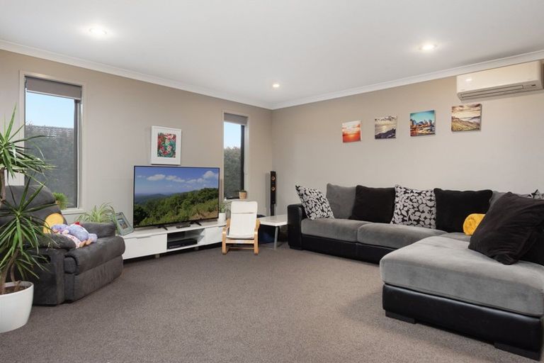 Photo of property in 21 Oakwood Way, Papamoa Beach, Papamoa, 3118