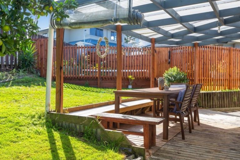 Photo of property in 27 Warwick Place, Brookfield, Tauranga, 3110
