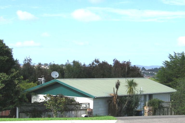 Photo of property in 45 Hobsonville Road, West Harbour, Auckland, 0618