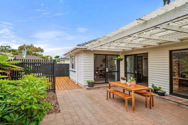 Photo of property in 1/180 Avonhead Road, Avonhead, Christchurch, 8042