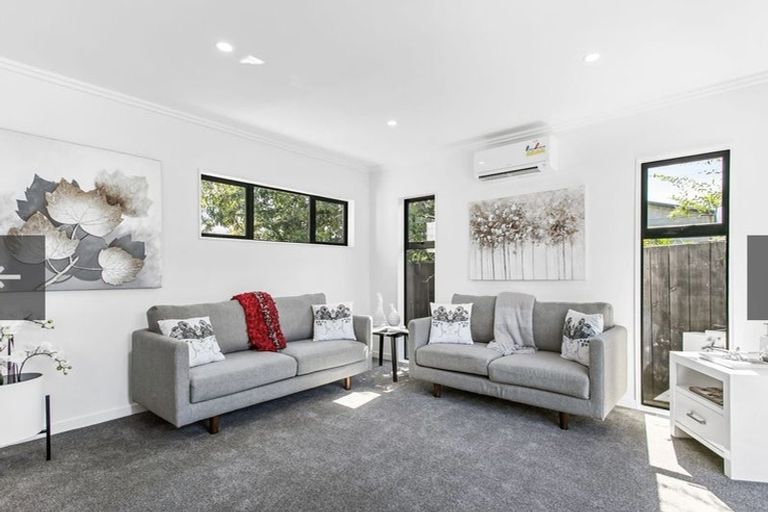 Photo of property in 99a Gloucester Road, Manurewa, Auckland, 2102