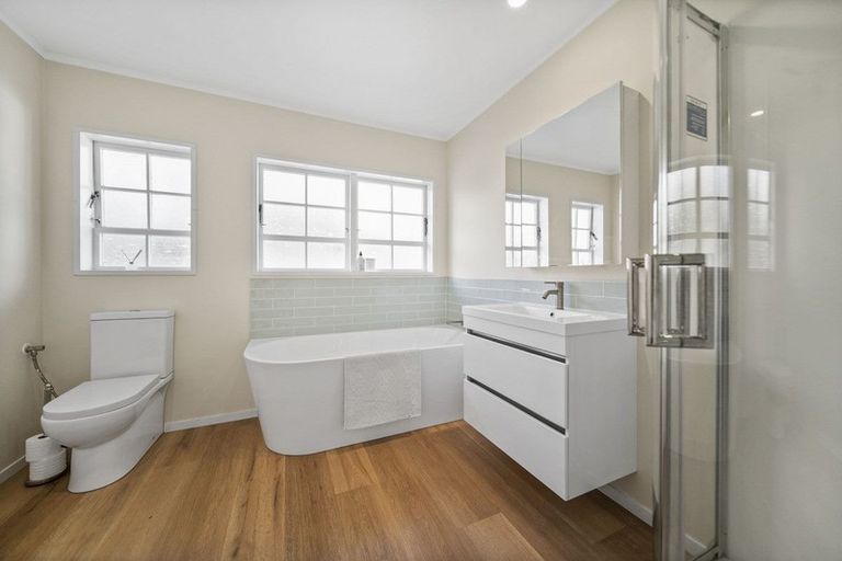 Photo of property in 25 Meachen Terrace, Waiuku, 2123