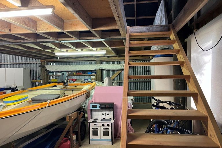 Photo of property in 201 Takatu Road, Tawharanui Peninsula, Warkworth, 0986