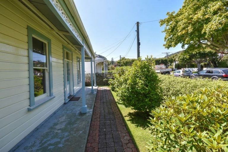 Photo of property in 1 Ainslee Place, North East Valley, Dunedin, 9010