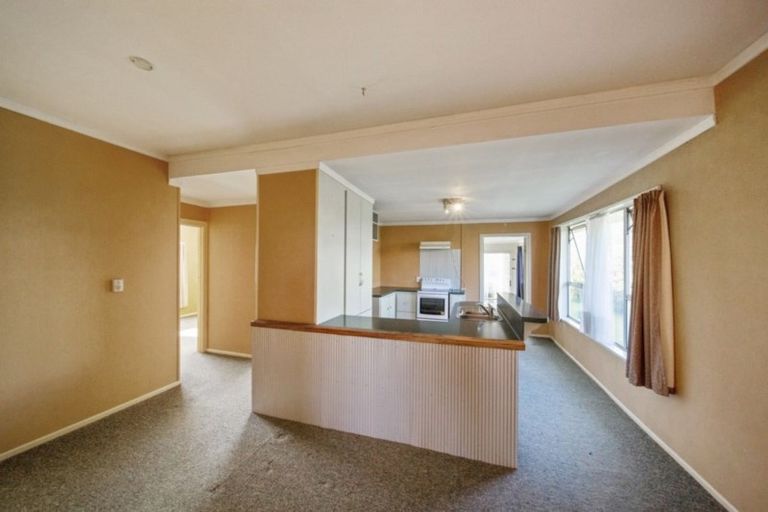 Photo of property in 124 Miranda Street, Stratford, 4332