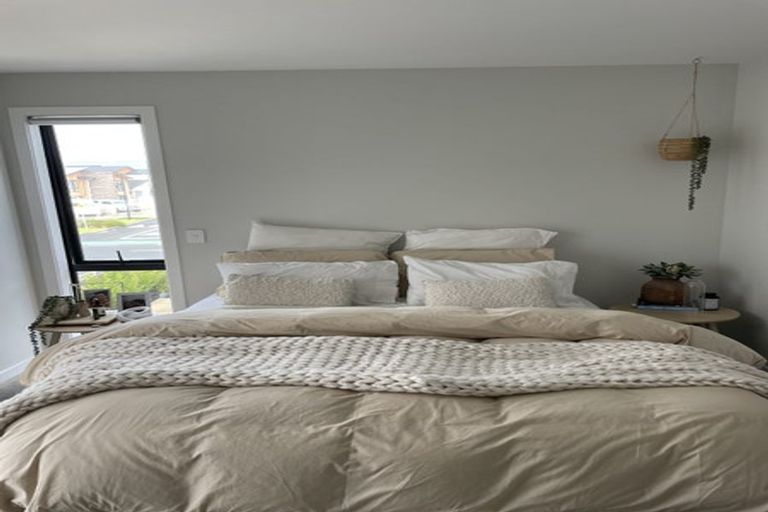 Photo of property in 2a Treloar Crescent, Hobsonville, Auckland, 0616