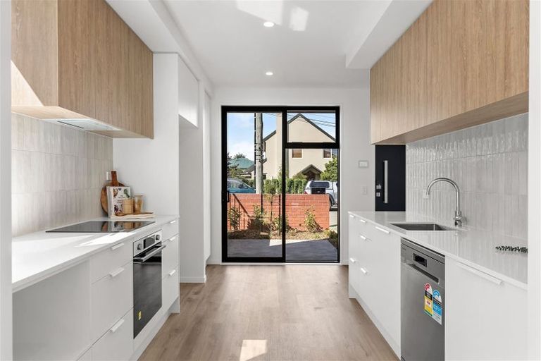 Photo of property in 81c Browns Road, St Albans, Christchurch, 8014