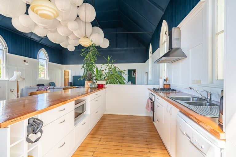 Photo of property in 54 Argyle Street, Mornington, Dunedin, 9011