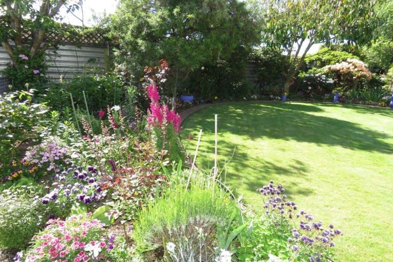 Photo of property in 12 Walbrook Crescent, Oamaru North, Oamaru, 9400