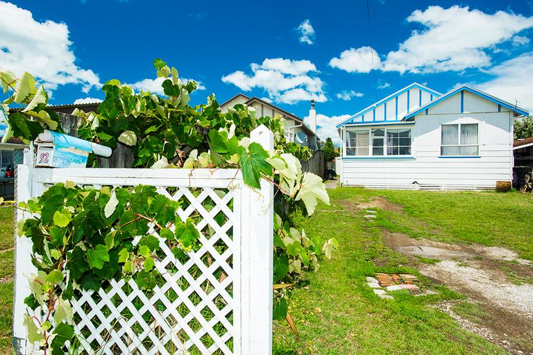 Photo of property in 92 Awapuni Road, Awapuni, Gisborne, 4010