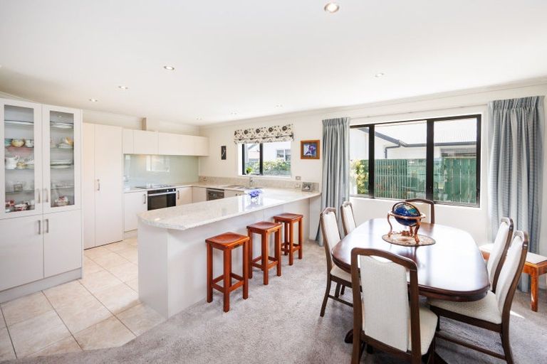 Photo of property in 54 Rosalie Terrace, Kelvin Grove, Palmerston North, 4414