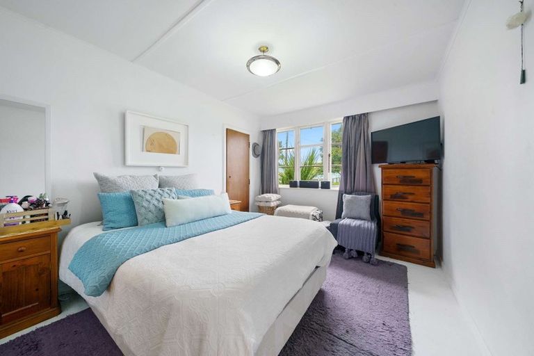 Photo of property in 50 Guthrie Street, Waterloo, Lower Hutt, 5011