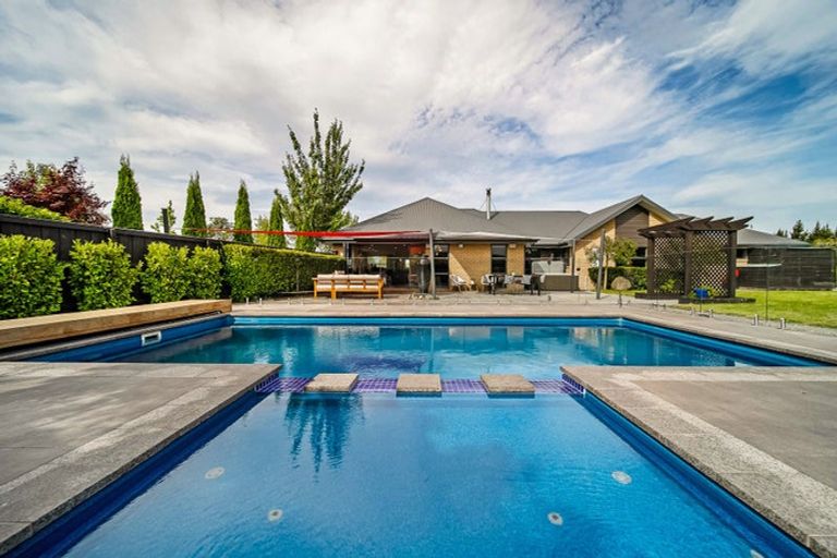 Photo of property in 12 Rossington Drive, West Melton, 7618