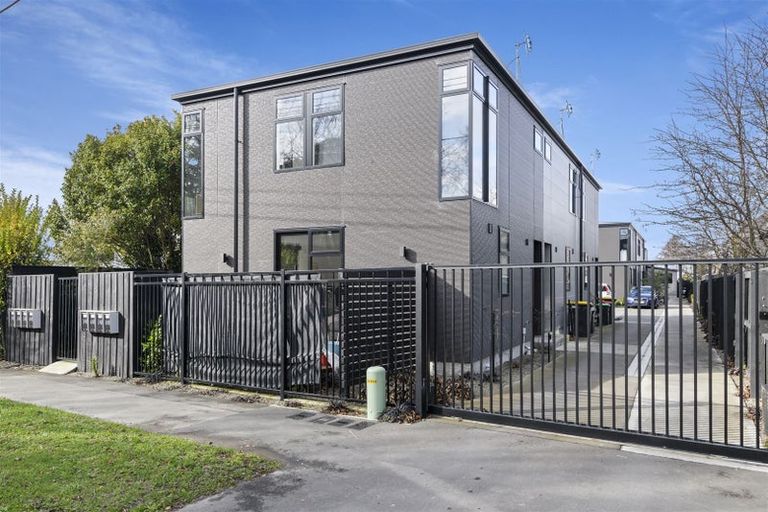Photo of property in 1/48 Mathesons Road, Phillipstown, Christchurch, 8011