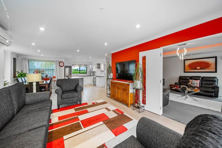 Photo of property in 12 Rossington Drive, West Melton, 7618