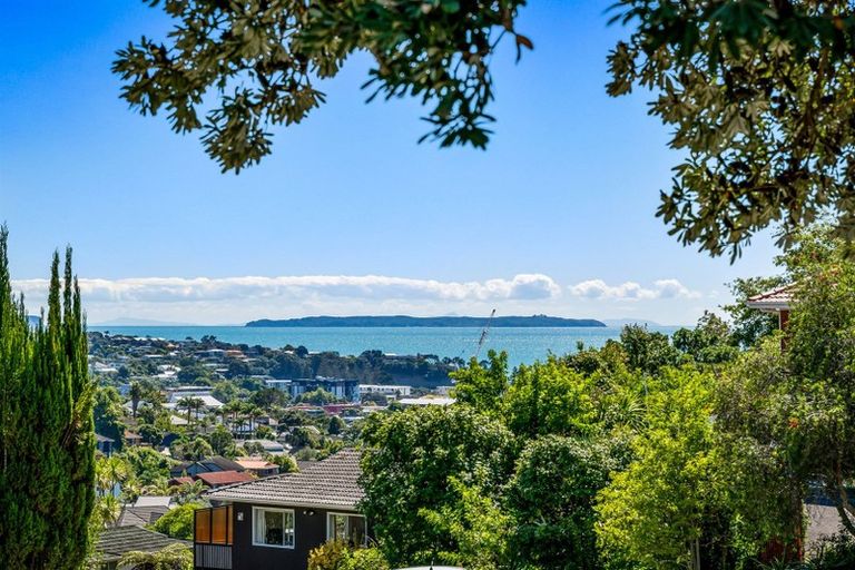 Photo of property in 10 Helvetia Drive, Browns Bay, Auckland, 0630