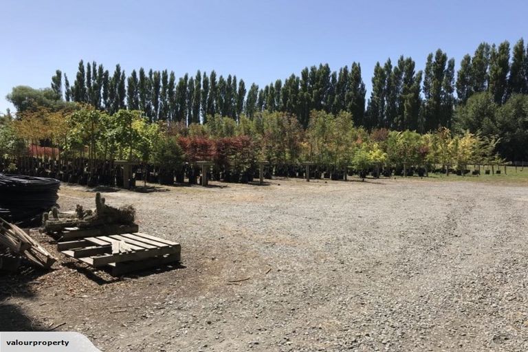 Photo of property in 426 Sawyers Arms Road, Harewood, Christchurch, 8051