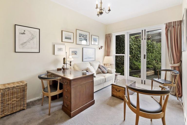 Photo of property in 9 Cluny Avenue, Kelburn, Wellington, 6012