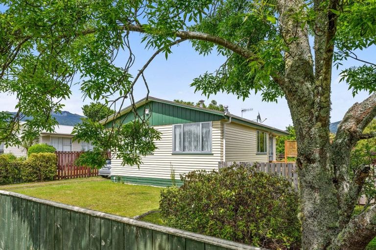 Photo of property in 18 Runuku Grove, Turangi, 3334