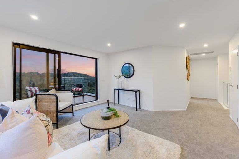 Photo of property in 14 Ringi Lane, Orewa, 0931