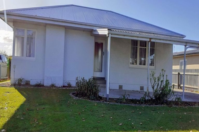 Photo of property in 18 Hillary Crescent, Maraenui, Napier, 4110