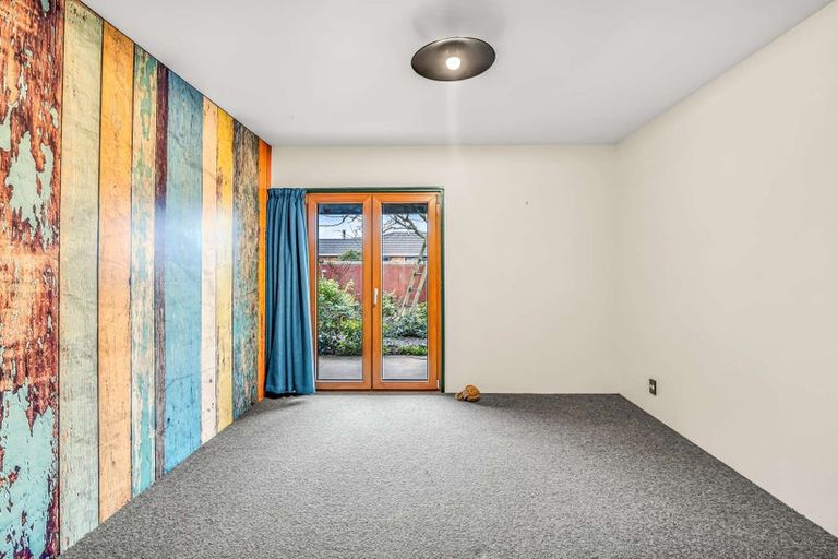 Photo of property in 1 Strachan Way, Highbury, Palmerston North, 4412