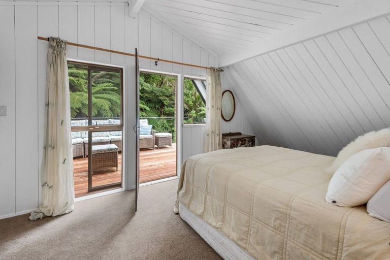 Photo of property in 16 Major Bridge Drive, Russell, 0272