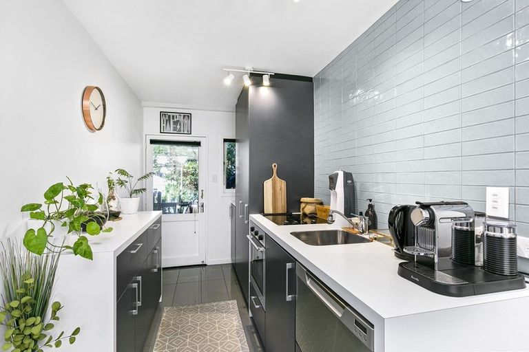 Photo of property in Hiropi St Village, 52/46 Hiropi Street, Newtown, Wellington, 6021