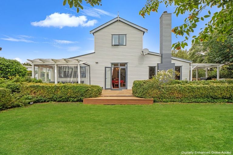 Photo of property in 297 Lake Terrace Road, Shirley, Christchurch, 8061
