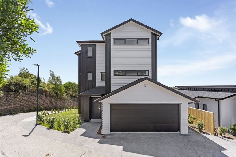 Photo of property in 85a Bayside Drive, Browns Bay, Auckland, 0630