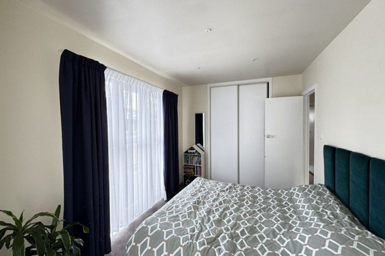 Photo of property in 30 Noall Street, Te Atatu Peninsula, Auckland, 0610