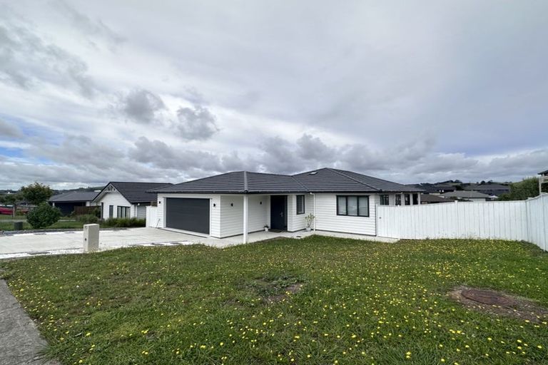 Photo of property in 25 Helenvale Crescent, Pokeno, 2402