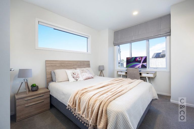 Photo of property in 11 Kahika Grove, Huapai, Kumeu, 0810